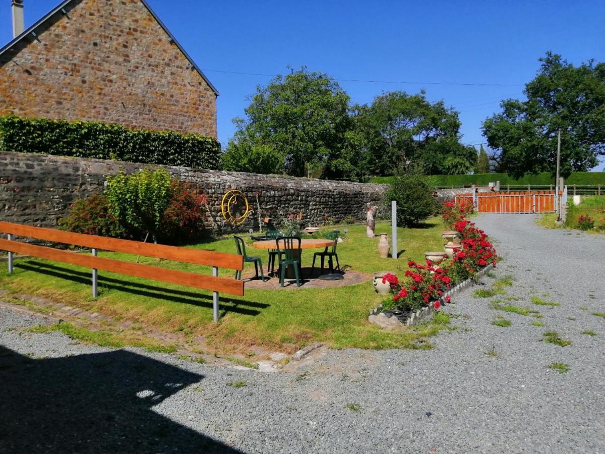 Les Ch'Tis Normands Bed and Breakfast Domjean Exterior foto